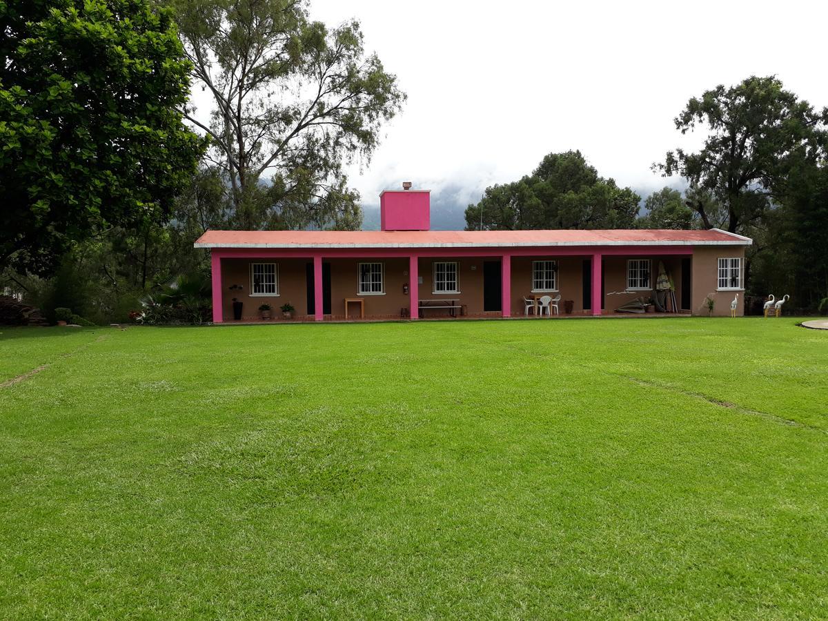 Hostal Villa Quieta Tepoztlan Bagian luar foto