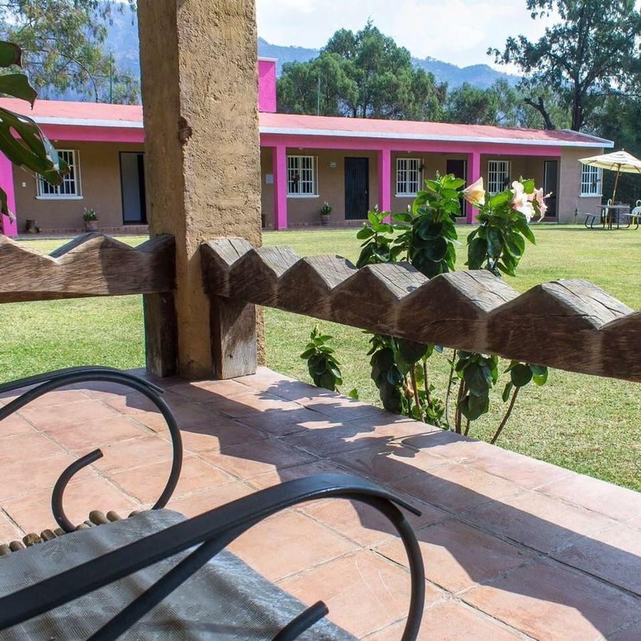 Hostal Villa Quieta Tepoztlan Bagian luar foto