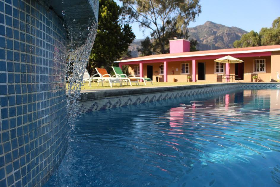 Hostal Villa Quieta Tepoztlan Bagian luar foto